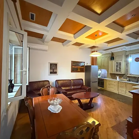 Villa Traditional *